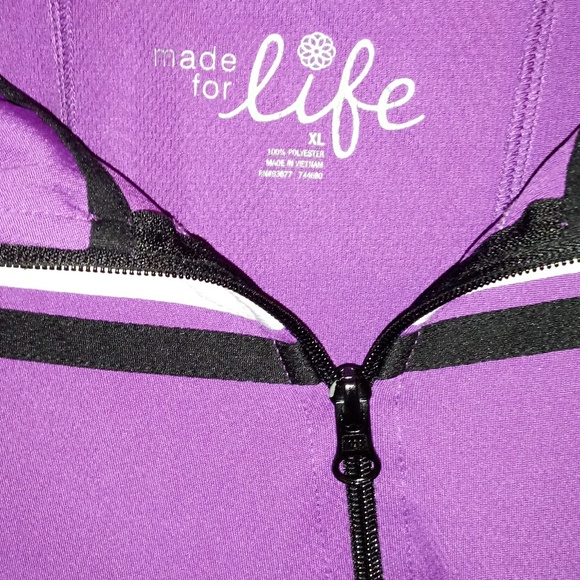 Ladies Made for Life Jacket - Picture 2 of 3